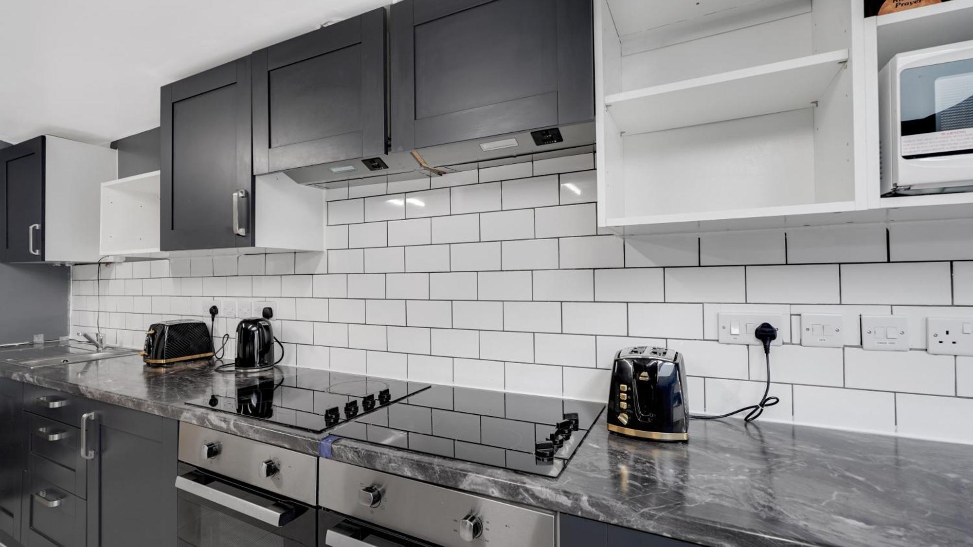 Place To Stay In Longbridge Barking  Ngoại thất bức ảnh